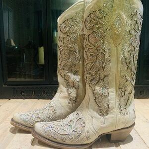 Corral Embellished Cream Western Boots, 7M